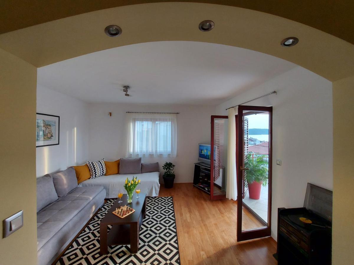 Apartments Gracia & Toni Trogir Exterior photo